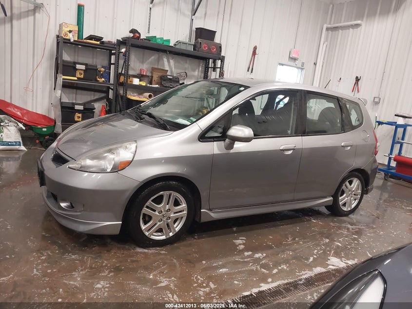 2007 HONDA FIT VIN: JHMGD37677S024047