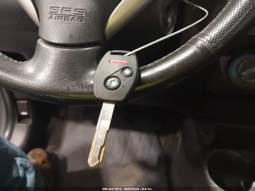 2007 HONDA FIT VIN: JHMGD37677S024047