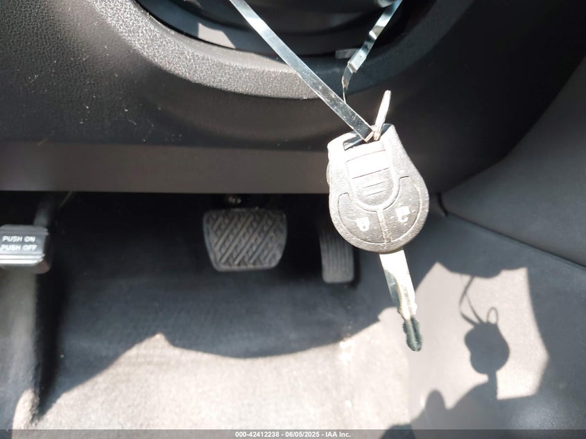 2013 NISSAN ROGUE S - JN8AS5MVXDW660829