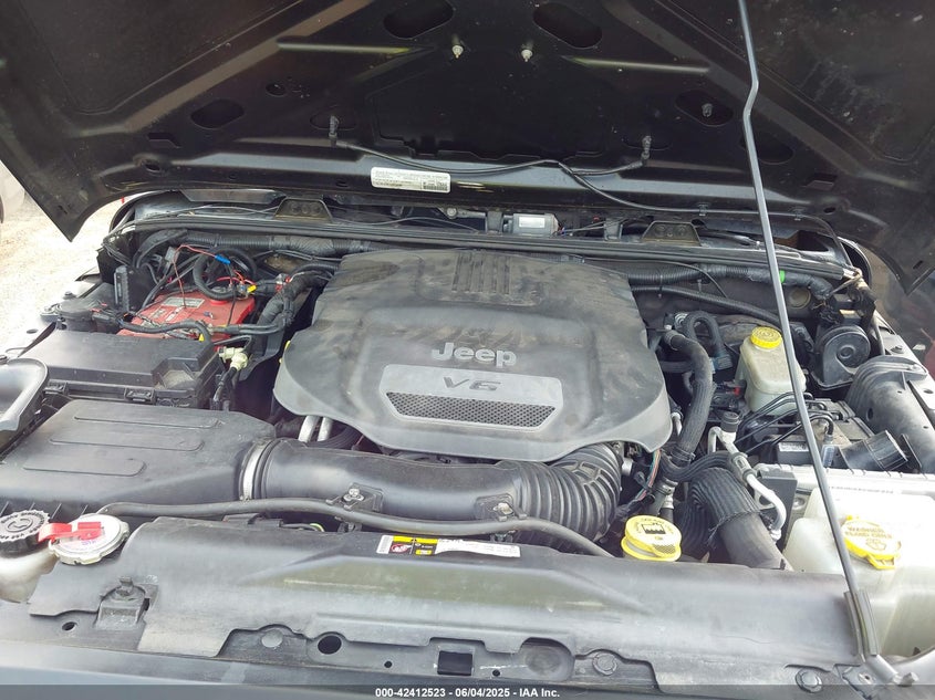 2015 JEEP WRANGLER UNLIMITED SPORT - 1C4BJWDG1FL519307