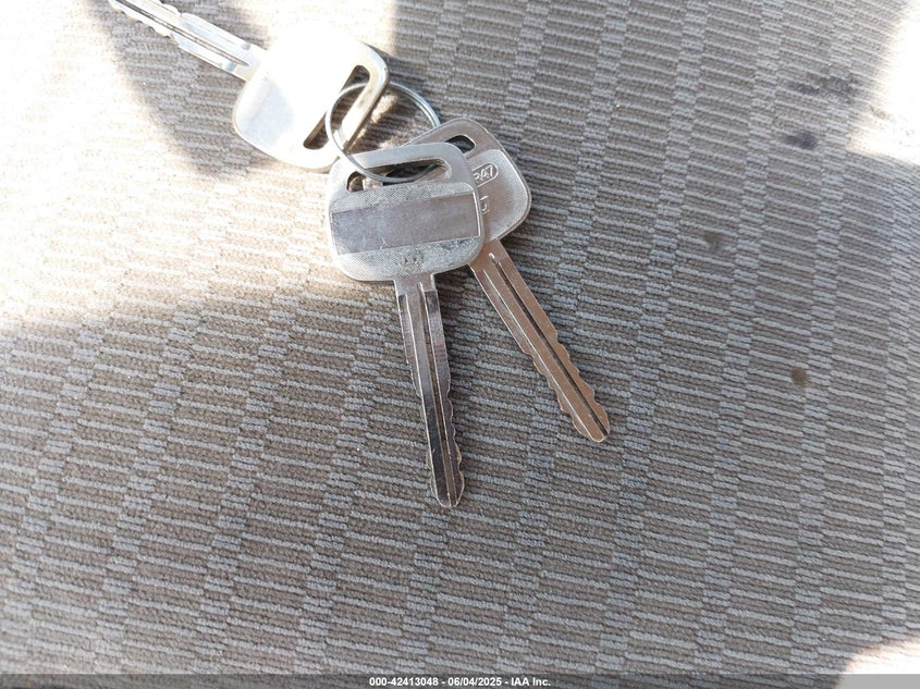 2005 Toyota Camry Le VIN: 4T1BE30K05U053287 Lot: 42413048