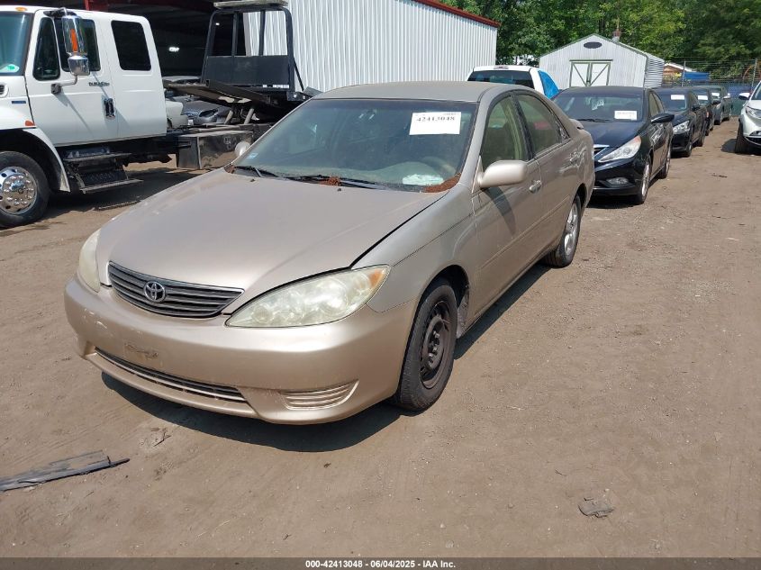 2005 Toyota Camry Le