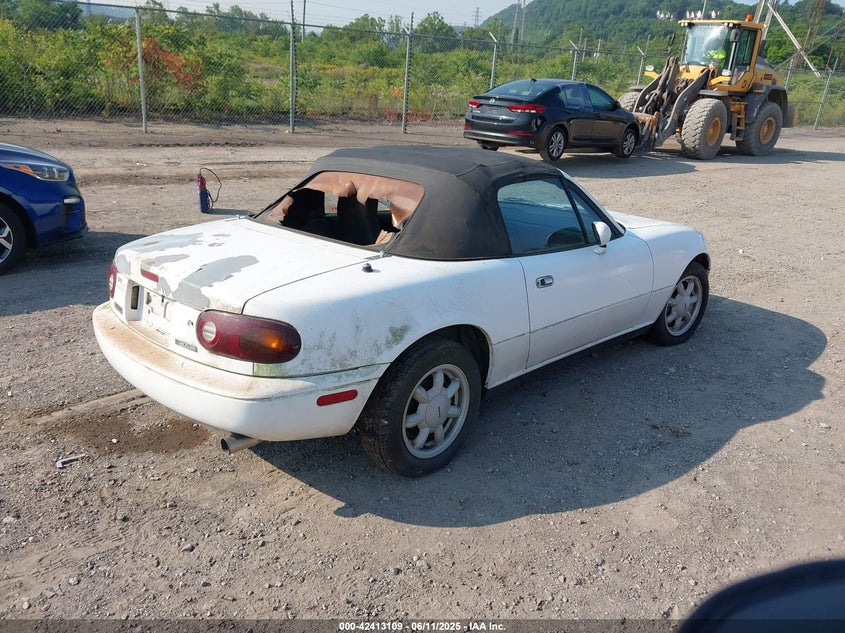 JM1NA351XN0307608 1992 MAZDA MX-5 photo no. 4