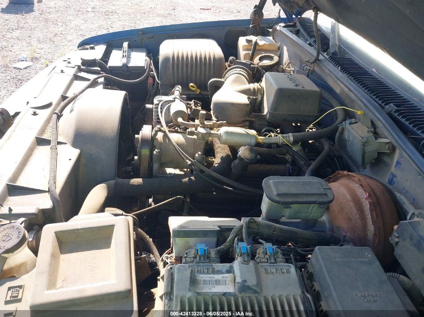 2008 Chevrolet Silverado VIN: 2GCEC19RV81120600 Lot: 42413328