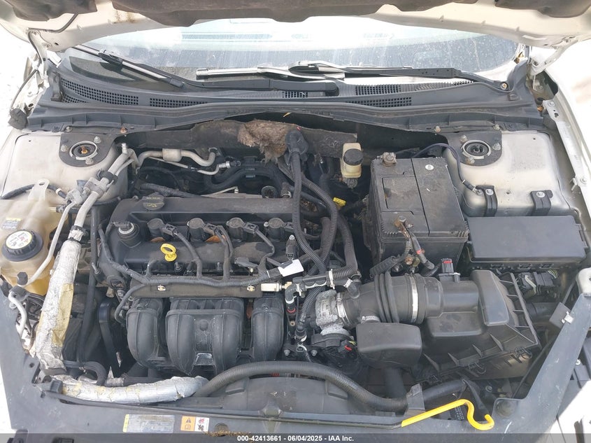 2010 FORD FUSION VIN: 3FAHP0HA9AR111391