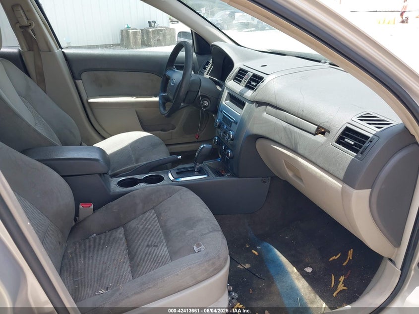 2010 FORD FUSION VIN: 3FAHP0HA9AR111391