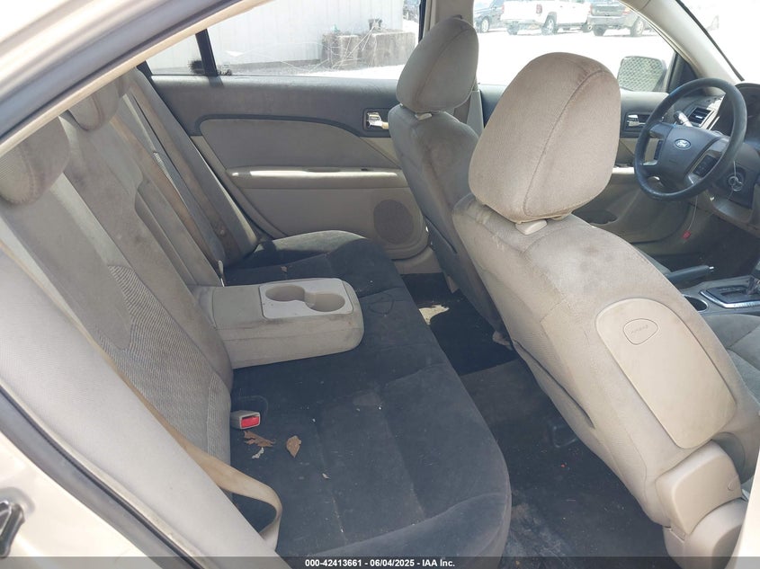 2010 FORD FUSION VIN: 3FAHP0HA9AR111391