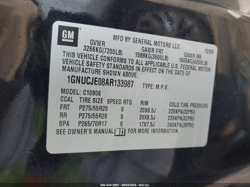 2010 CHEVROLET SUBURBAN 1500 VIN: 1GNUCJE08AR133987