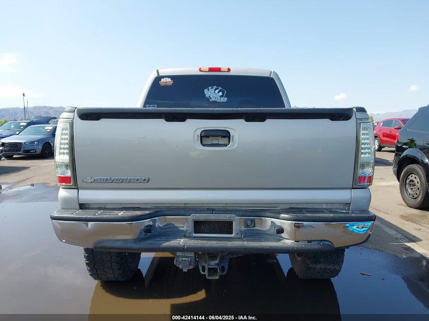 2006 CHEVROLET SILVERADO VIN: 2GCEK13T561105898