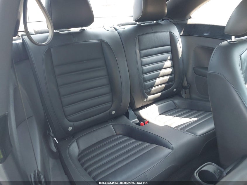 2013 VOLKSWAGEN BEETLE R-LINE - 3VWVT7AT1DM673264