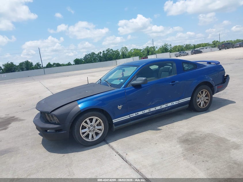 2009 FORD MUSTANG VIN: 1ZVHT80N595126582