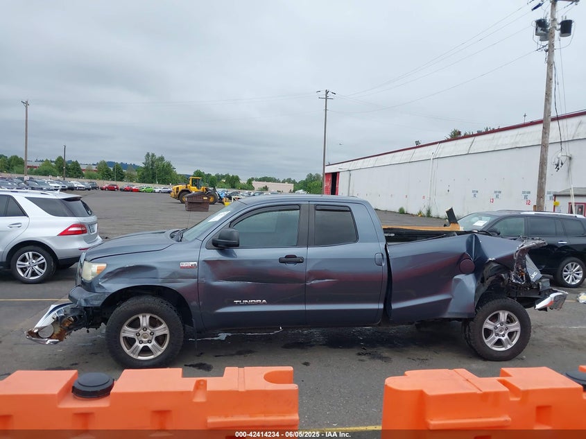 2008 Toyota Tundra Base 5.7L V8 VIN: 5TFCV54168X006161 Lot: 42414234