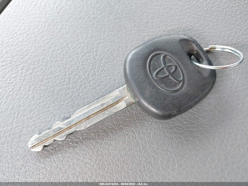 2008 Toyota Tundra Base 5.7L V8 VIN: 5TFCV54168X006161 Lot: 42414234