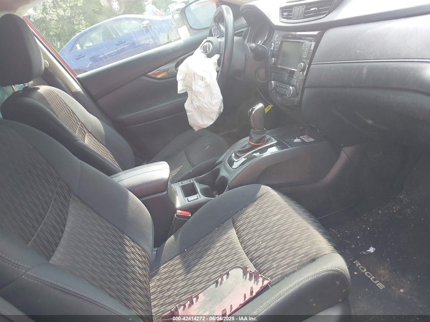 VIN 5N1AT2MV9JC721989 2018 NISSAN ROGUE SV