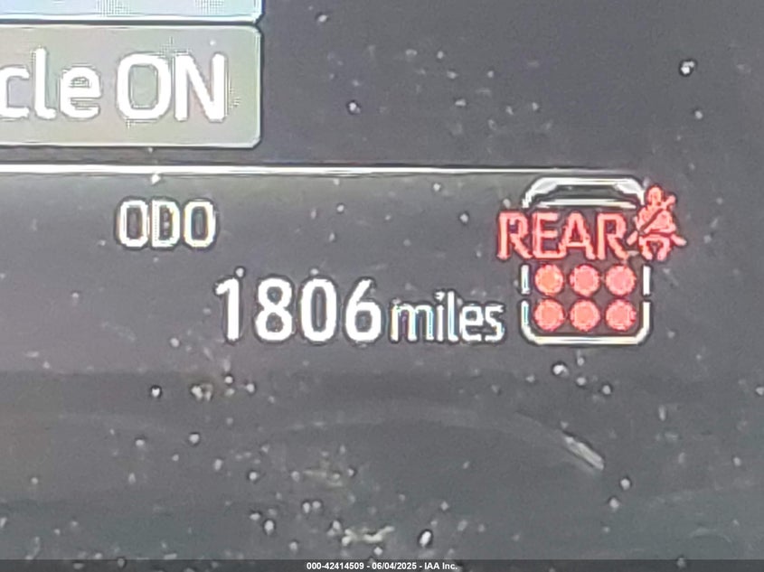 2025 TOYOTA HIGHLANDER LE - 5TDKDRAH8SS550875