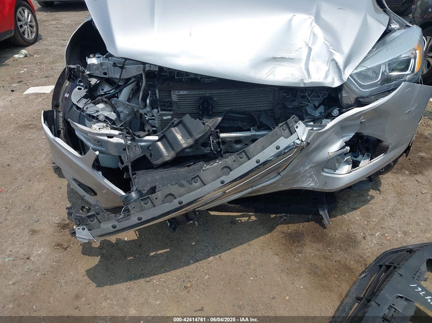 2017 FORD ESCAPE VIN: 1FMCU0JD8HUE87385