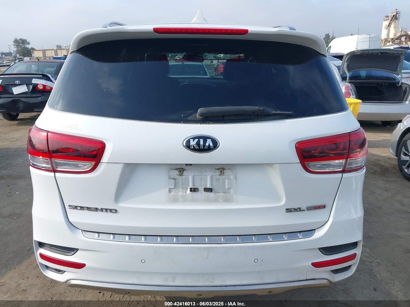 2016 KIA SORENTO VIN: 5XYPK4A11GG113967