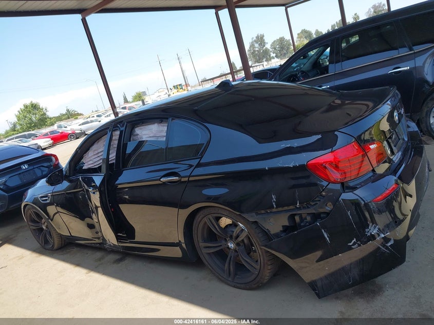 2015 BMW M5 - WBSFV9C56FD595406