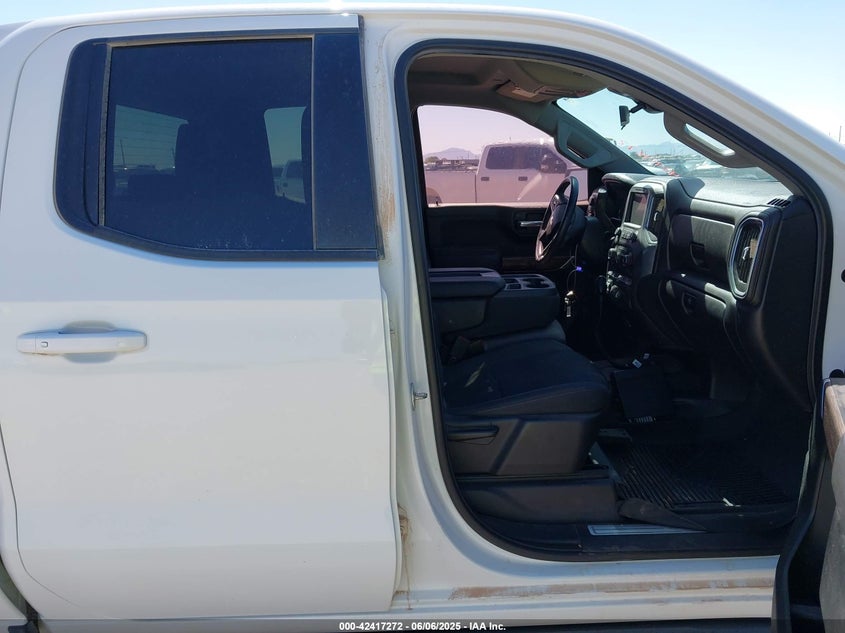 2019 CHEVROLET SILVERADO 1500 LT - 1GCRYDED2KZ370822