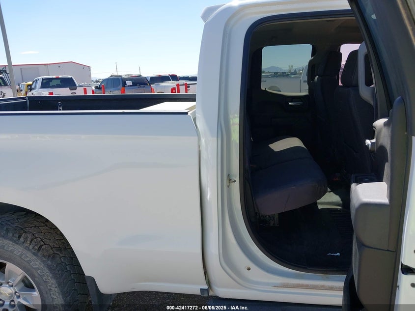 2019 CHEVROLET SILVERADO 1500 LT - 1GCRYDED2KZ370822