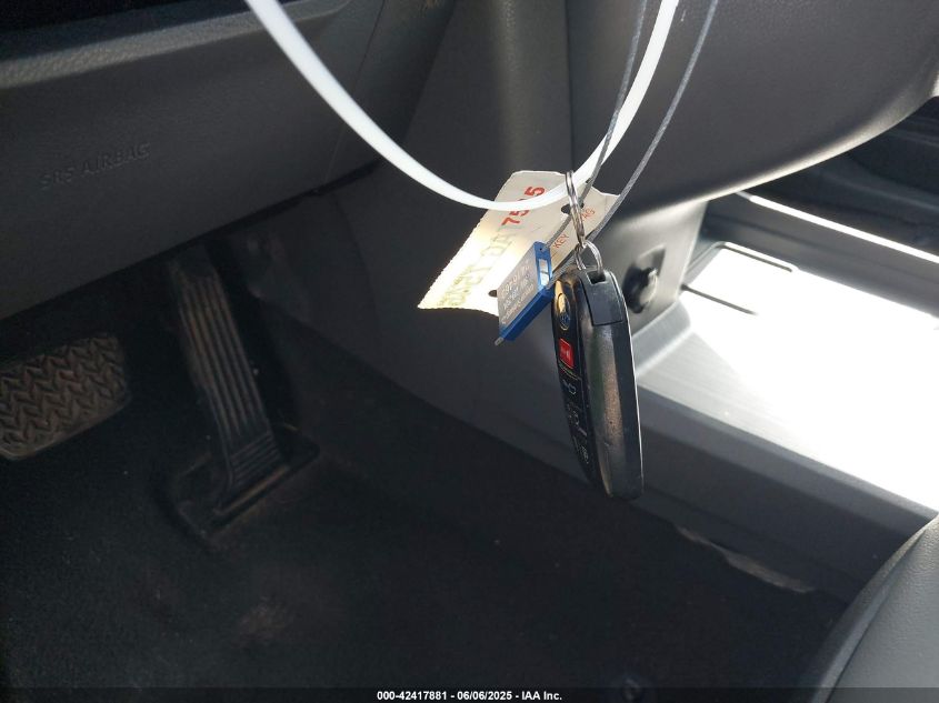 2022 Toyota Sienna - 5TDYRKEC8NS109477