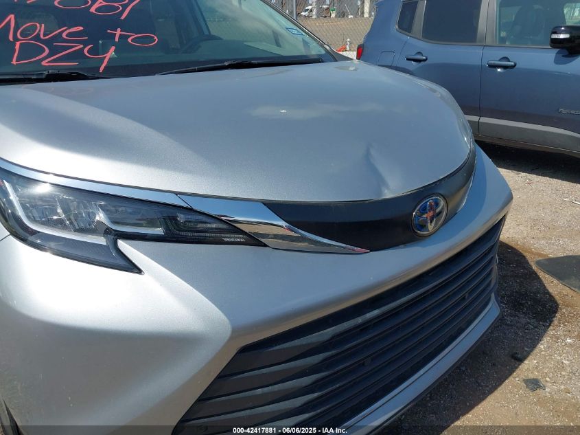 2022 Toyota Sienna - 5TDYRKEC8NS109477