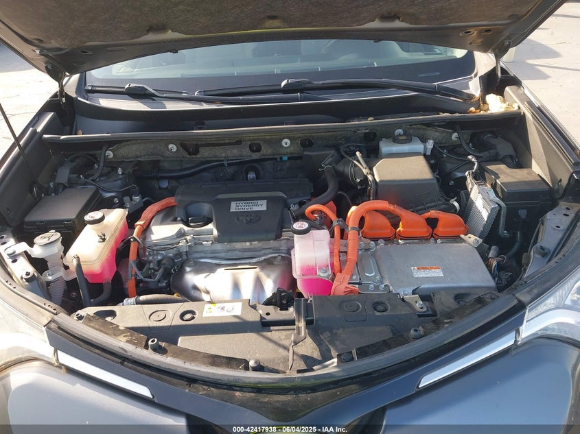 2018 TOYOTA RAV4 HYBRID XLE - JTMRJREV8JD167312