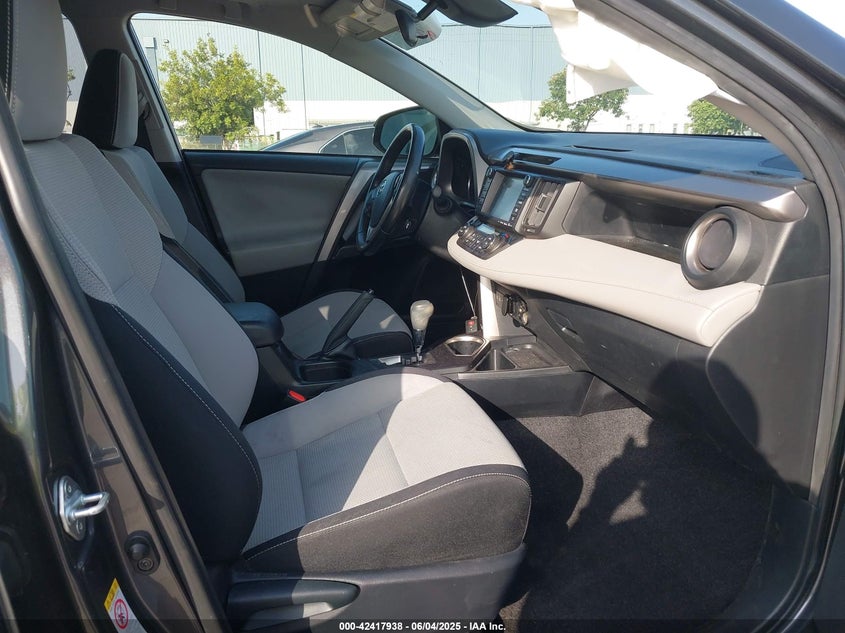 2018 TOYOTA RAV4 HYBRID XLE - JTMRJREV8JD167312