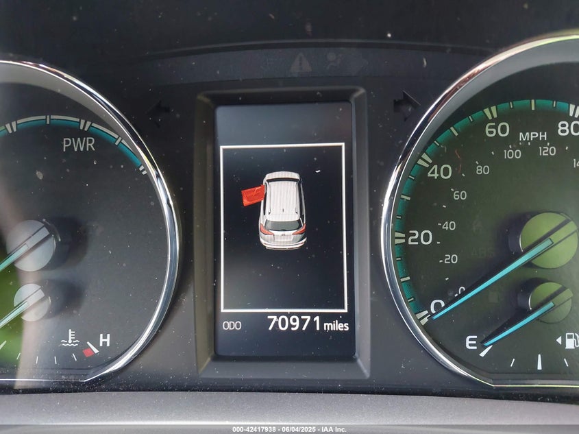 2018 TOYOTA RAV4 HYBRID XLE - JTMRJREV8JD167312