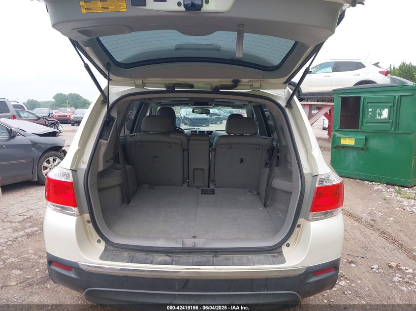 2012 TOYOTA HIGHLANDER VIN: 5TDBK3EHXCS151884