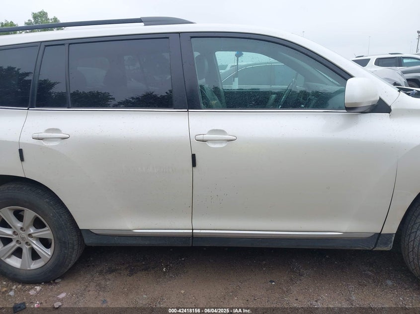2012 TOYOTA HIGHLANDER VIN: 5TDBK3EHXCS151884