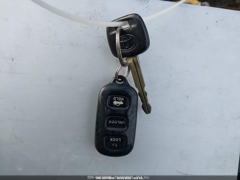 2004 Toyota Camry Se VIN: 4T1BE32K04U371938 Lot: 42418855