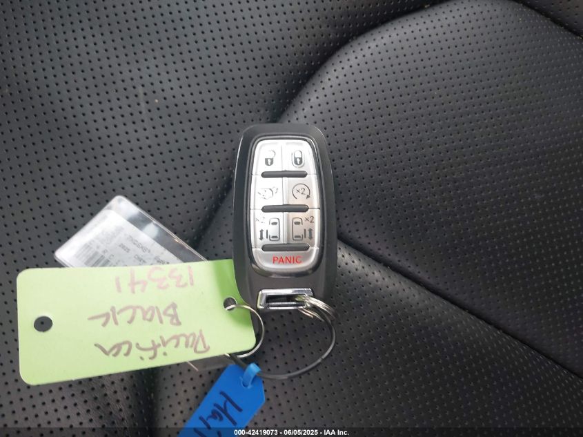 2025 Chrysler Pacifica - 2C4RC1GG9SR551916