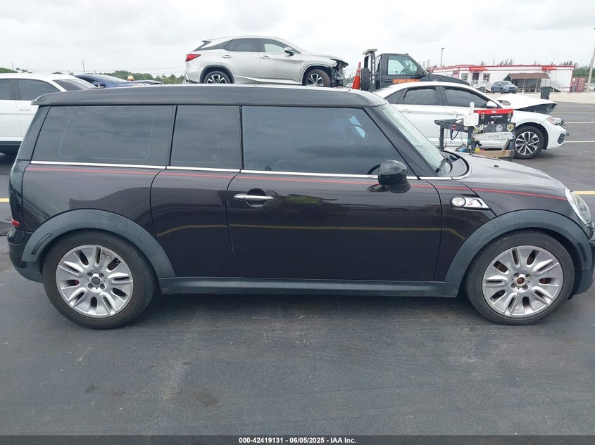 2014 MINI CLUBMAN VIN: WMWZG3C53ETY33385