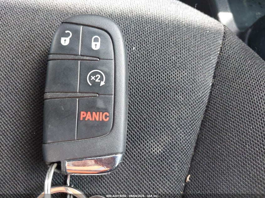 2021 JEEP RENEGADE LATITUDE FWD - ZACNJCBB7MPN16582