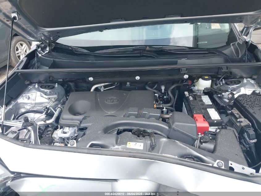 2025 Toyota RAV4 - 2T3W1RFV2SC326719