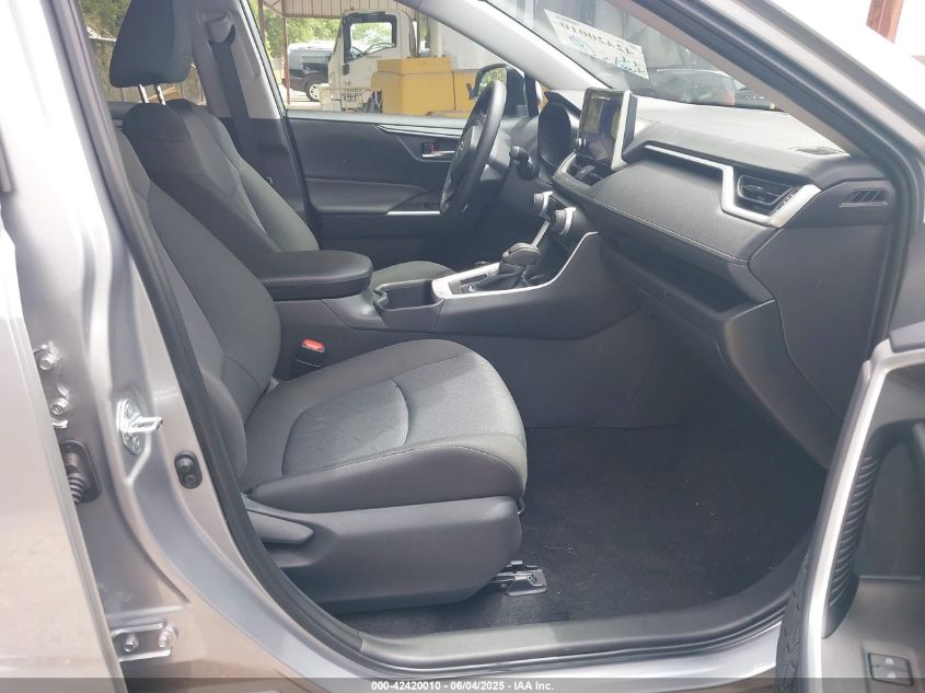 2025 Toyota RAV4 - 2T3W1RFV2SC326719