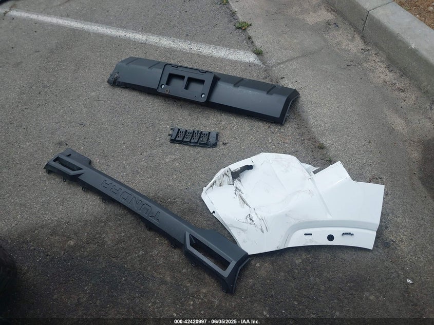 2024 TOYOTA TUNDRA SR5 4WD - 5TFLA5DB5RX202405