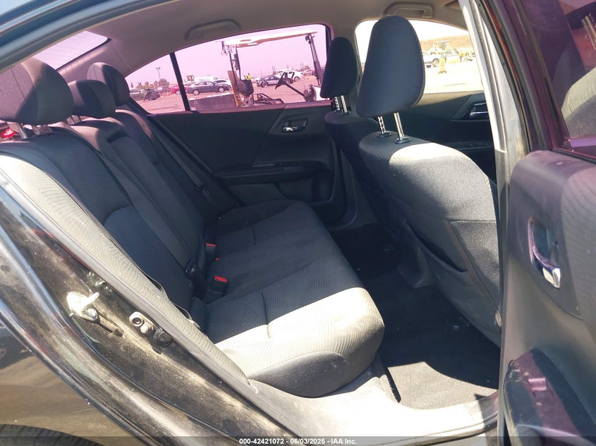 2017 HONDA ACCORD VIN: 1HGCR2F35HA033471
