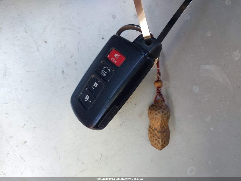 2017 Toyota Rav4 Hybrid Xle VIN: JTMRJREV7HD153220 Lot: 42421214