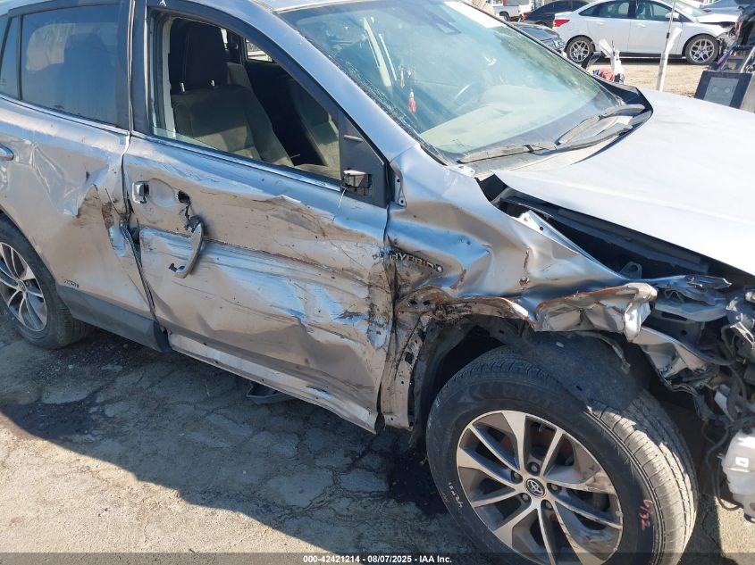 2017 Toyota Rav4 Hybrid Xle VIN: JTMRJREV7HD153220 Lot: 42421214