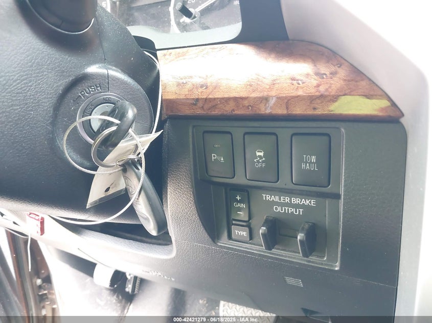 2016 TOYOTA TUNDRA 1794 5.7L V8 - 5TFAW5F14GX507677