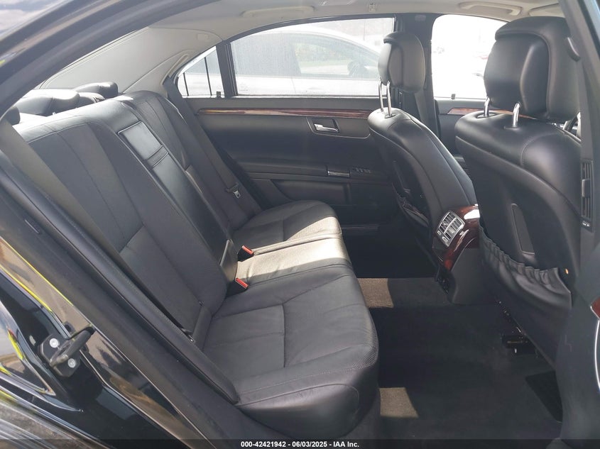 2007 MERCEDES-BENZ S VIN: WDDNG71X27A140342