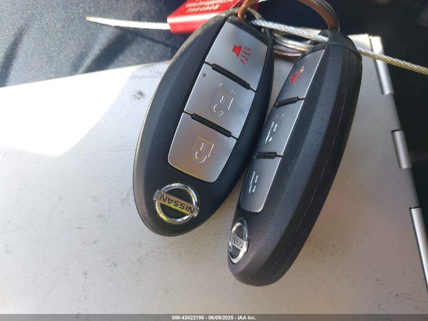 2017 Nissan Pathfinder Platinum/S/Sl/Sv VIN: 5N1DR2MN5HT629123 Lot: 42422196