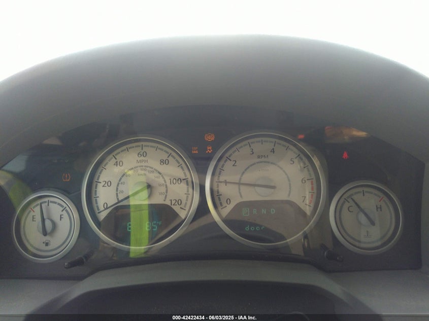 2008 CHRYSLER TOWN & COUNTRY VIN: 2A8HR54P98R780443
