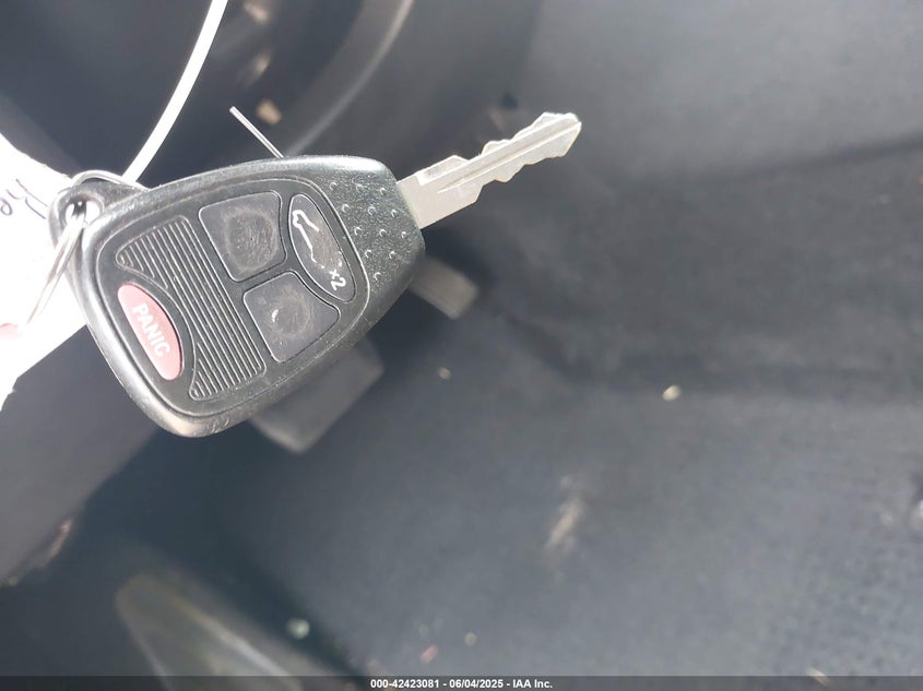 2013 CHRYSLER 200 LX - 1C3CCBAB8DN608510