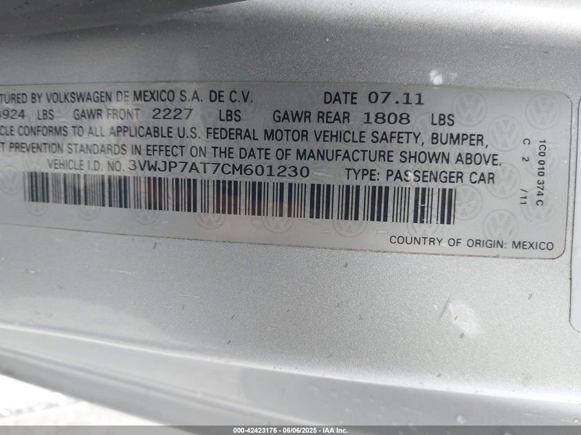 2012 VOLKSWAGEN BEETLE VIN: 3VWJP7AT7CM601230