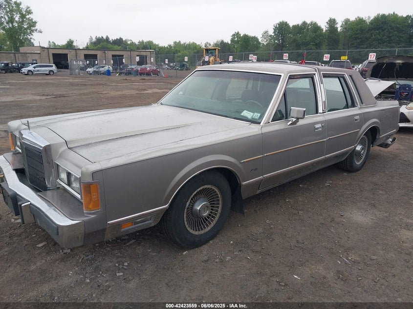 1989 Lincoln Town Car Cartier