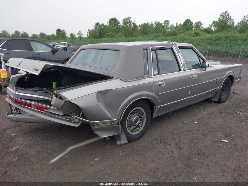 1989 Lincoln Town Car Cartier
