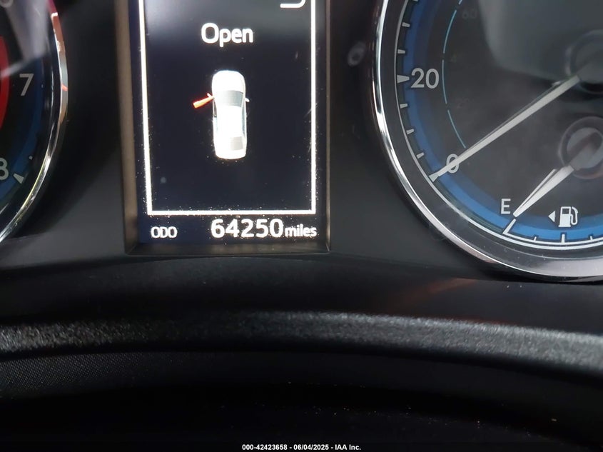 2017 TOYOTA COROLLA SE - 5YFBURHE9HP677065